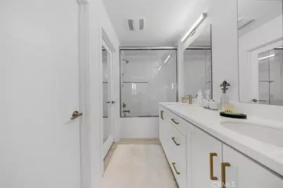 17961 Conch Lane, Huntington Beach, CA 92646 - Photo 22