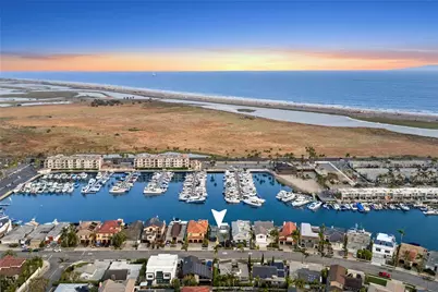 17033 Edgewater Lane, Huntington Beach, CA 92649 - Photo 2
