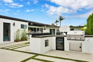 2000 Nautilus Ln, Newport Beach, CA 92660 - Photo 48