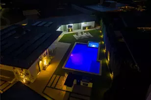 2000 Nautilus Ln, Newport Beach, CA 92660 - Photo 6