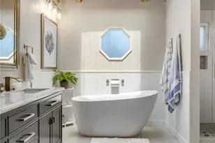 920 E Oceanfront, Newport Beach, CA 92661 - Photo 20