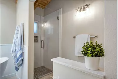 920 E Oceanfront, Newport Beach, CA 92661 - Photo 22