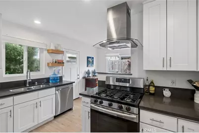 782 W 18th Street, Costa Mesa, CA 92627 - Photo 10