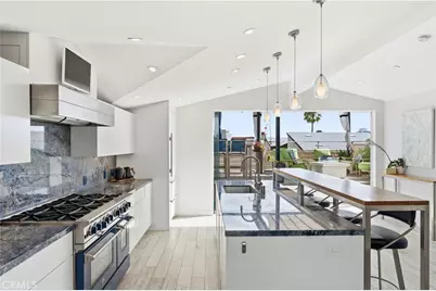 419 E Balboa, Newport Beach, CA 92661 - Photo 4