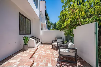 19462 Pompano Lane #111, Huntington Beach, CA 92648 - Photo 2