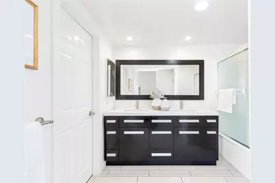 900 Hyde Court, Costa Mesa, CA 92626 - Photo 12