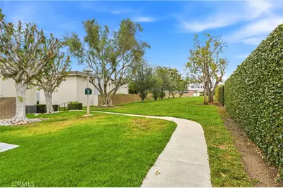 2413 Venier, Costa Mesa, CA 92627 - Photo 36