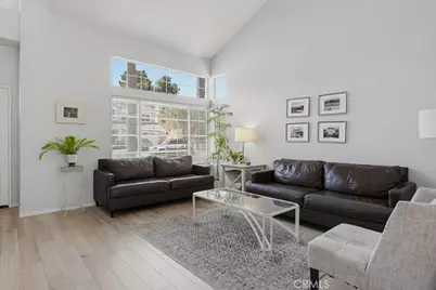 25851 Miramonte Drive, Mission Viejo, CA 92692 - Photo 10