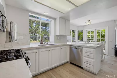 25851 Miramonte Drive, Mission Viejo, CA 92692 - Photo 20