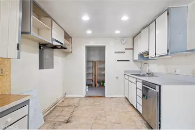 3214 Broad Street, Newport Beach, CA 92663 - Photo 12