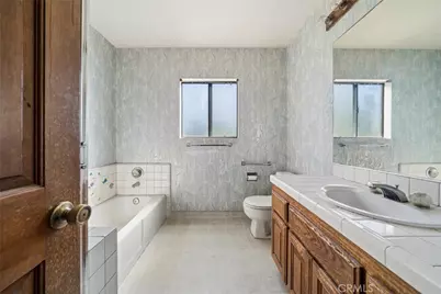 142 144 6th Street, Seal Beach, CA 90740 - Photo 32