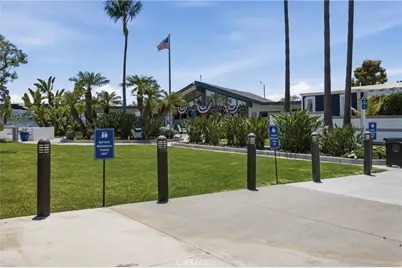 260 Mayflower, Newport Beach, CA 92660 - Photo 32