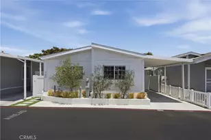 260 Mayflower, Newport Beach, CA 92660 - Photo 2