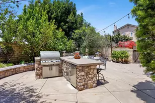 2519 Cornerstone Ln, Costa Mesa, CA 92626 - Photo 32
