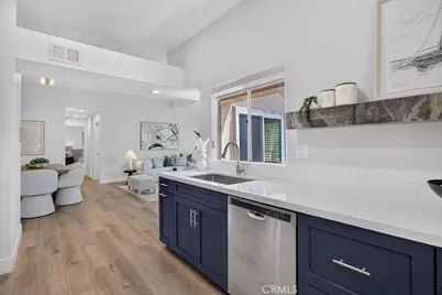 114 Corsica, Newport Beach, CA 92660 - Photo 10
