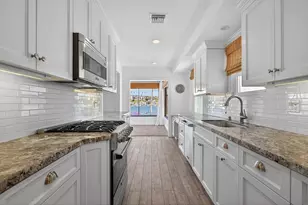 2137 Channel, Newport Beach, CA 92661 - Photo 10