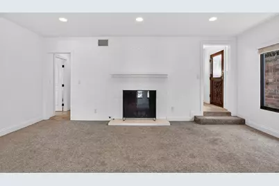 2137 Channel, Newport Beach, CA 92661 - Photo 12