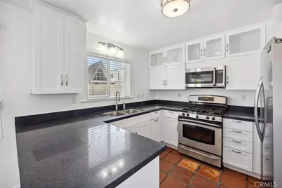 336 Canal Street, Newport Beach, CA 92663 - Photo 2
