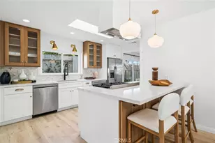 926 Bellis St, Newport Beach, CA 92660 - Photo 6