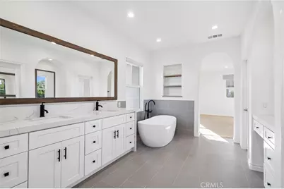 62 Logan, Irvine, CA 92620 - Photo 30