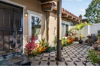 1090 Westward Lane #5, Costa Mesa, CA 92627 - Photo 4