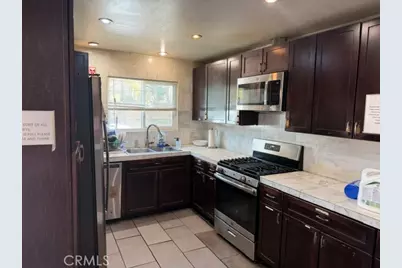 395 Victoria, Costa Mesa, CA 92627 - Photo 6