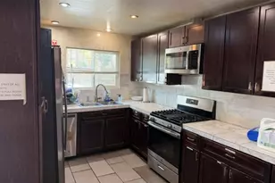 395 Victoria, Costa Mesa, CA 92627 - Photo 6