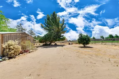 14347 Willow, Hesperia, CA 92345 - Photo 32