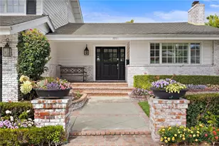 2201 Aralia, Newport Beach, CA 92660 - Photo 2