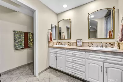 49 Pinewood, Irvine, CA 92604 - Photo 22