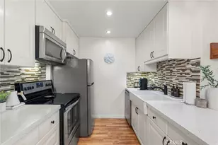 7742 Redlands St H1027, Playa del Rey, CA 90292 - Photo 4