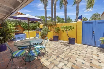 537 Vista Grande, Newport Beach, CA 92660 - Photo 6