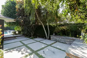 2043 N Capella Ct, Costa Mesa, CA 92626 - Photo 32
