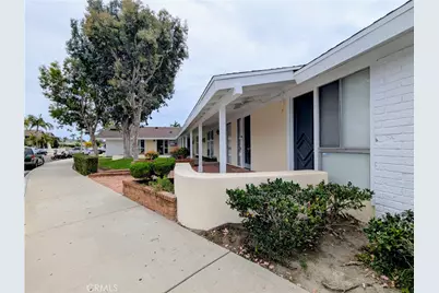 1055 El Camino, Costa Mesa, CA 92626 - Photo 2