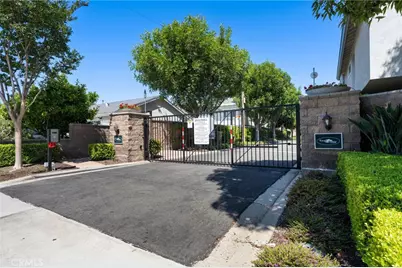 101 Aspen, Costa Mesa, CA 92627 - Photo 38
