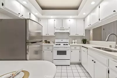 17202 Corbina #102, Huntington Beach, CA 92649 - Photo 20