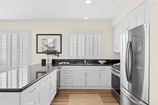 428 E Bay Ave, Newport Beach, CA 92661 - Photo 10