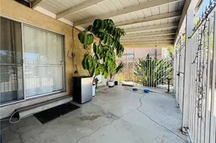 320 S Victoria, Corona, CA 92879 - Photo 16