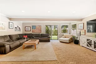 6541 Segovia, Huntington Beach, CA 92647 - Photo 14