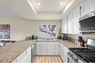 21038 Poolside, Huntington Beach, CA 92648 - Photo 20