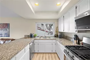 21038 Poolside, Huntington Beach, CA 92648 - Photo 20