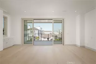 225 Diamond, Newport Beach, CA 92662 - Photo 10