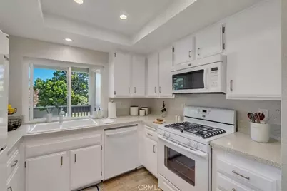 8877 Lauderdale Court #213F, Huntington Beach, CA 92646 - Photo 10