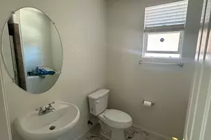 13775 Hanford Ct, Victorville, CA 92394 - Photo 10