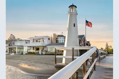 8 Beacon Bay, Newport Beach, CA 92660 - Photo 4