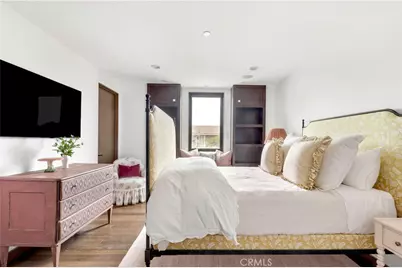 8 Beacon Bay, Newport Beach, CA 92660 - Photo 32