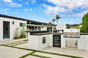 2000 Nautilus Ln, Newport Beach, CA 92660 - Photo 34