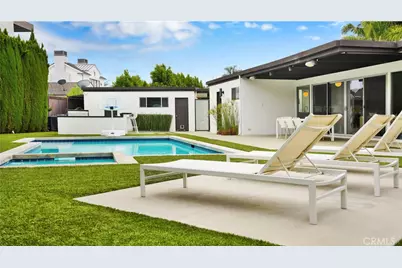 2000 Nautilus Lane, Newport Beach, CA 92660 - Photo 2