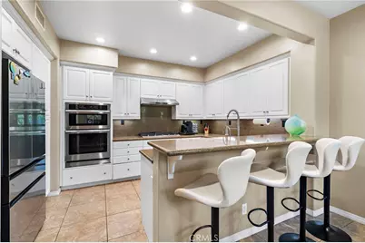 221 Landmark, Tustin, CA 92782 - Photo 14