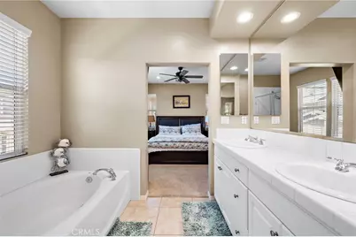 221 Landmark, Tustin, CA 92782 - Photo 28